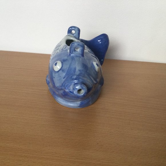 Vintage Chinese blue & white porcelain fish jar vase figurine - Picture 2 of 7